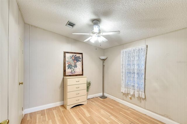 2062 CHAMPION STREET, Sarasota, FL 34231