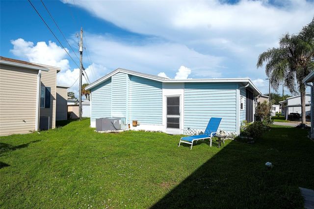 2062 CHAMPION STREET, Sarasota, FL 34231