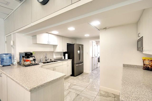 2062 CHAMPION STREET, Sarasota, FL 34231