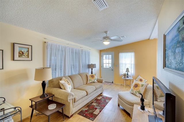 2062 CHAMPION STREET, Sarasota, FL 34231