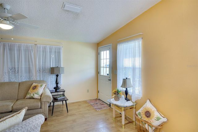 2062 CHAMPION STREET, Sarasota, FL 34231