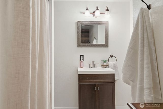 4124 S Park Avenue, Tacoma, WA 98418