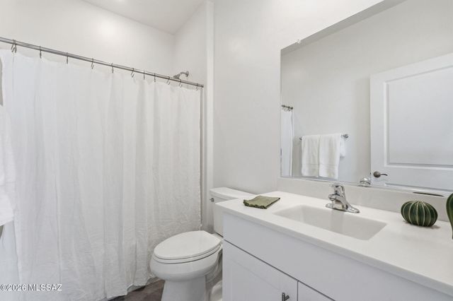 868 W Calle Las Varitas, Sahuarita, AZ 85629