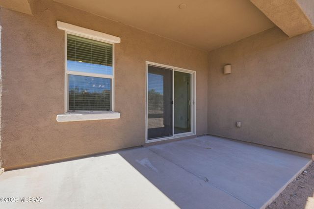 868 W Calle Las Varitas, Sahuarita, AZ 85629