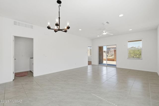 868 W Calle Las Varitas, Sahuarita, AZ 85629