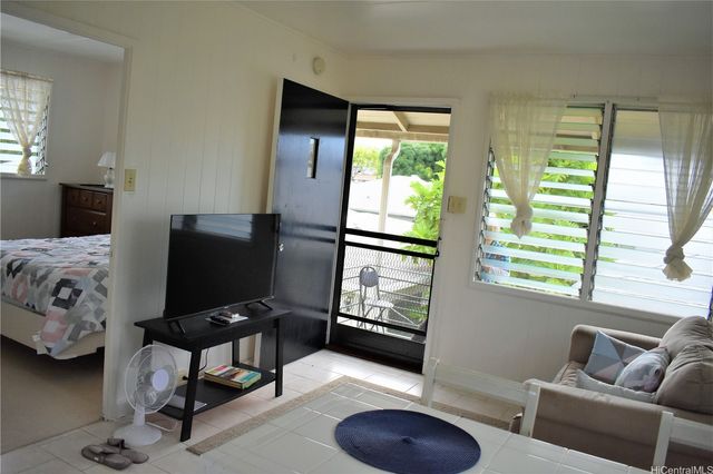 741 Hauoli Street, Honolulu, HI 96826