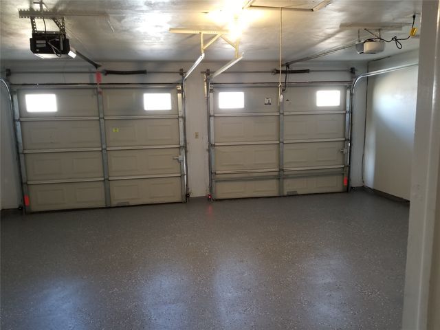 204 Woodlawn Drive, Keene, TX 76059