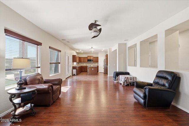 777 E VOLK Lane, San Tan Valley, AZ 85140