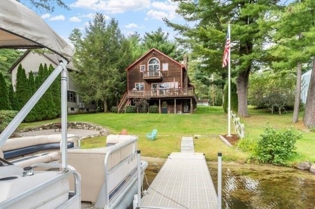 14 Massapoag Way, Dunstable, MA 01827