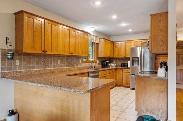 14 Massapoag Way, Dunstable, MA 01827