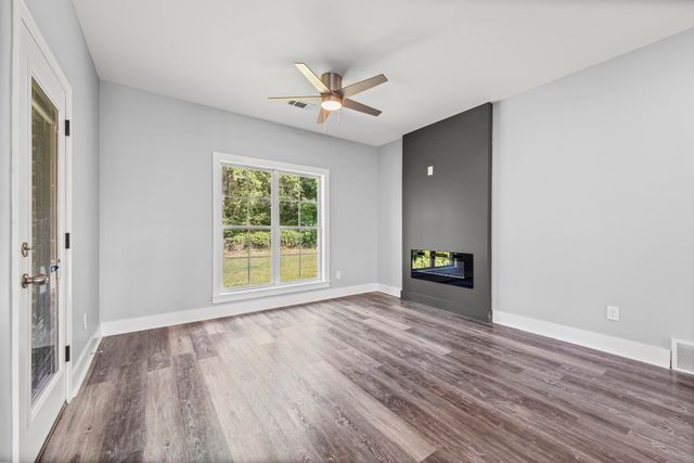 7767 HWY 14 HWY S, Unincorporated, TN 38011