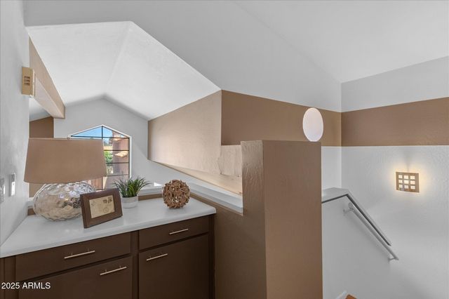 18416 N 46TH Place, Phoenix, AZ 85032