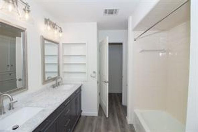 7 Woody Creek Drive, Conroe, TX 77301