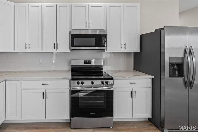 7 N Vine Street, Freeburg, IL 62243