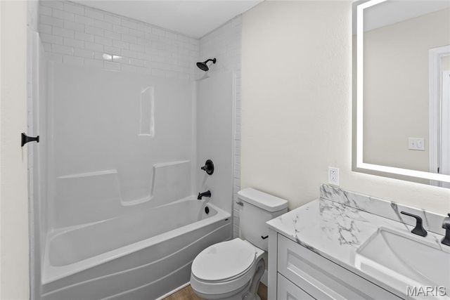 7 N Vine Street, Freeburg, IL 62243