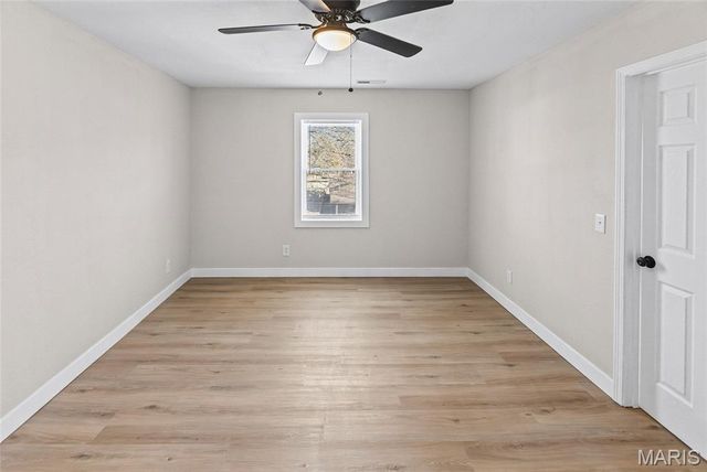 7 N Vine Street, Freeburg, IL 62243