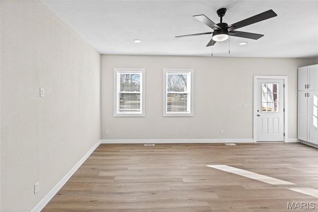 7 N Vine Street, Freeburg, IL 62243