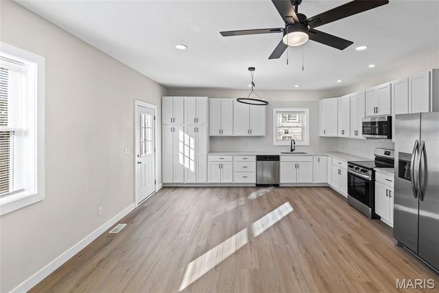 7 N Vine Street, Freeburg, IL 62243