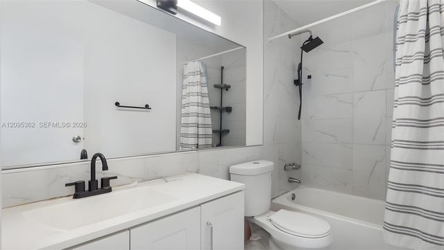 19710 SW 114th Place, Miami, FL 33157