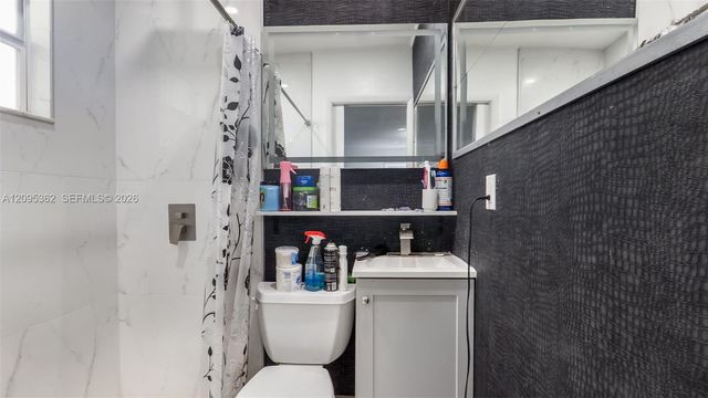 19710 SW 114th Place, Miami, FL 33157