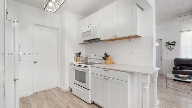 19710 SW 114th Place, Miami, FL 33157