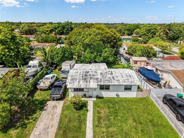 19710 SW 114th Place, Miami, FL 33157