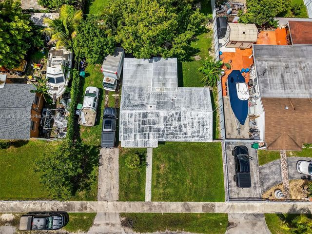 19710 SW 114th Place, Miami, FL 33157
