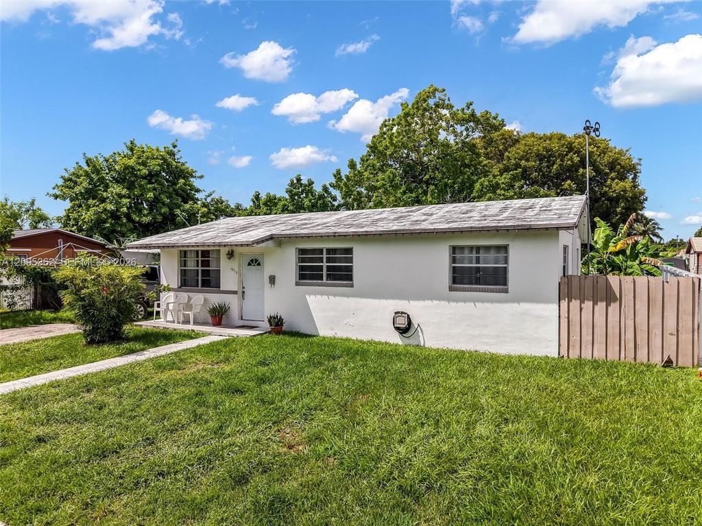 19710 SW 114th Place, Miami, FL 33157