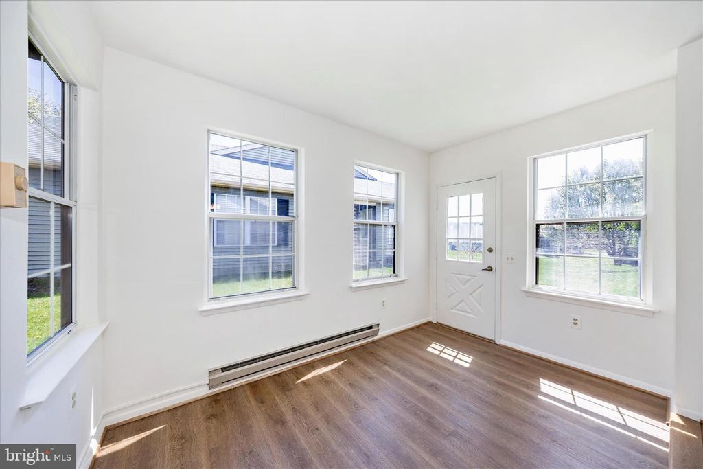 Image 12 of property listing at 5738 BOX ELDER CT, Frederick, MD 21703