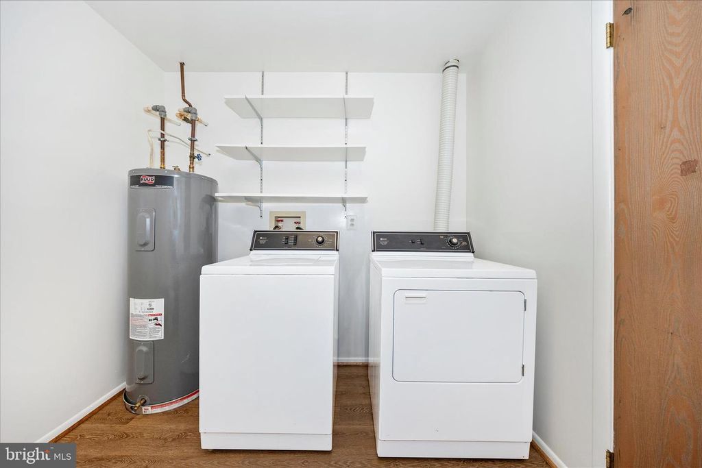 Image 19 of property listing at 5738 BOX ELDER CT, Frederick, MD 21703