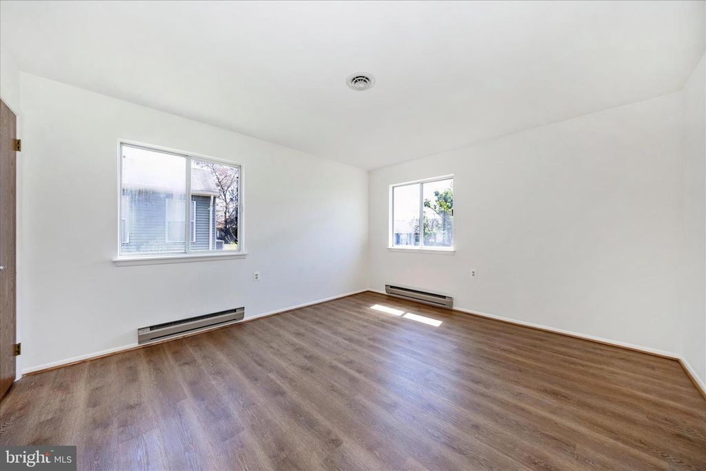 Image 21 of property listing at 5738 BOX ELDER CT, Frederick, MD 21703