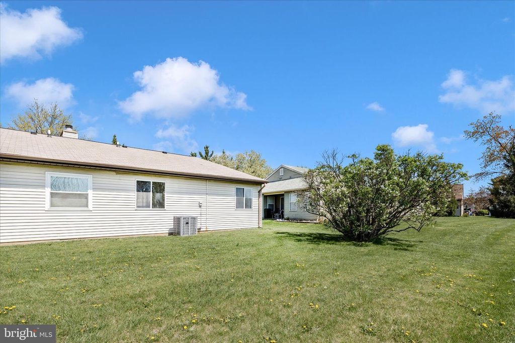 Image 36 of property listing at 5738 BOX ELDER CT, Frederick, MD 21703