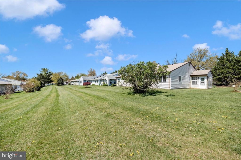 Image 37 of property listing at 5738 BOX ELDER CT, Frederick, MD 21703