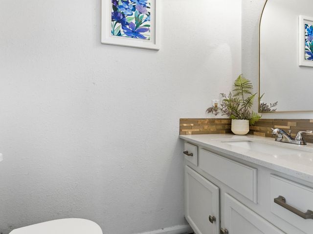 2203 Summit Drive, Mckinney, TX 75071