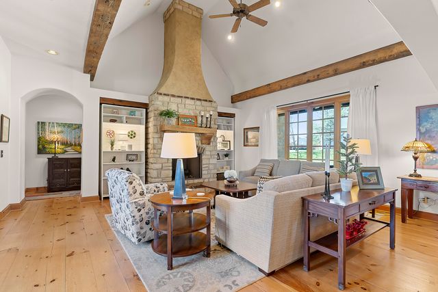 6221 S Bluff Ridge Road, Ozark, MO 65721