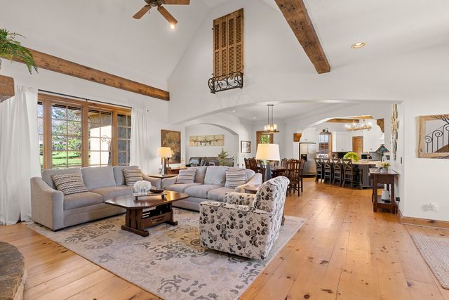 6221 S Bluff Ridge Road, Ozark, MO 65721