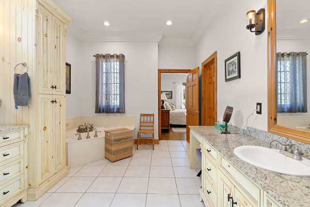 6221 S Bluff Ridge Road, Ozark, MO 65721