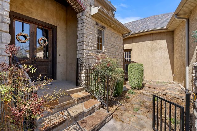 6221 S Bluff Ridge Road, Ozark, MO 65721