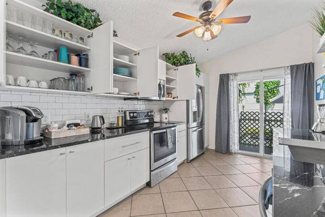 8745 Sol Terrace, West Palm Beach, FL 33403