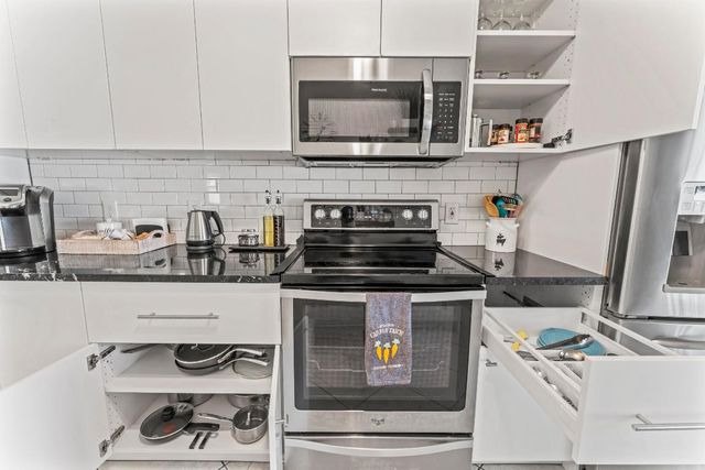 8745 Sol Terrace, West Palm Beach, FL 33403