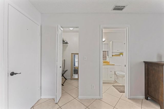 8745 Sol Terrace, West Palm Beach, FL 33403