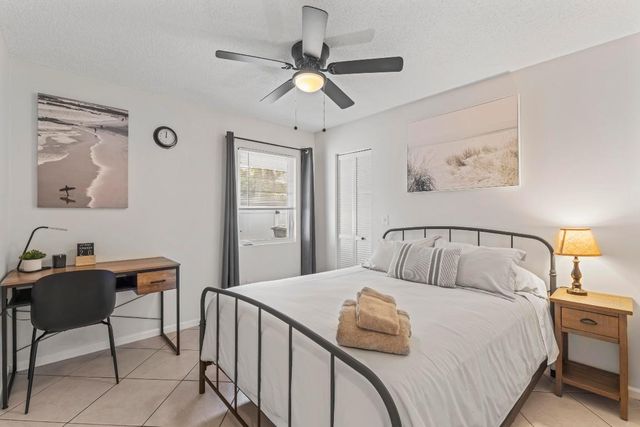 8745 Sol Terrace, West Palm Beach, FL 33403