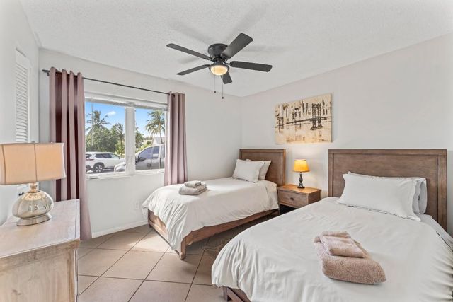 8745 Sol Terrace, West Palm Beach, FL 33403