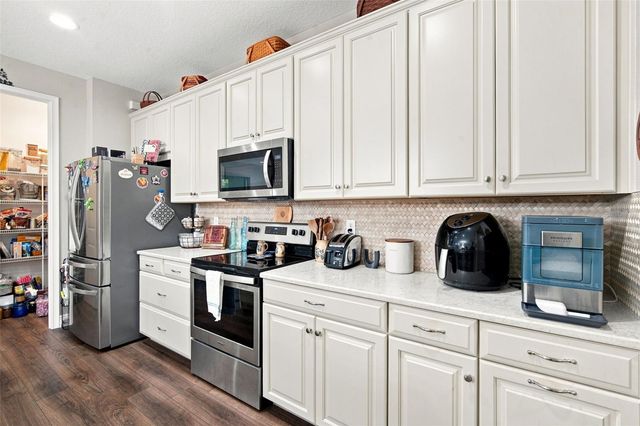 14215 PONDHAWK LANE, Tampa, FL 33625