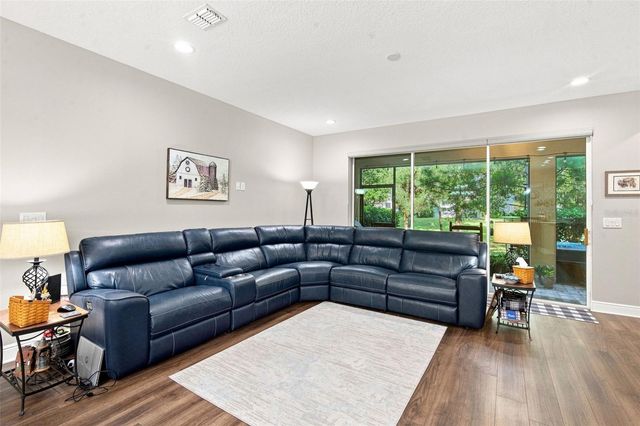 14215 PONDHAWK LANE, Tampa, FL 33625