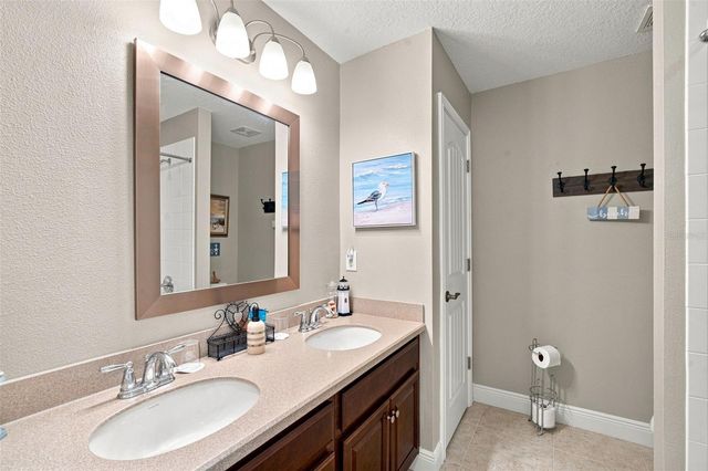 14215 PONDHAWK LANE, Tampa, FL 33625