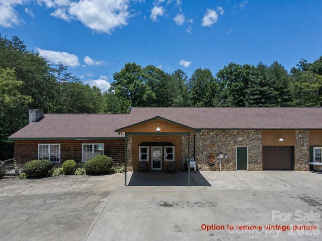 2269 Lee Roy Lane, Lenoir, NC 28645