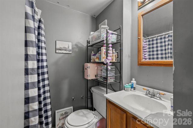 2269 Lee Roy Lane, Lenoir, NC 28645