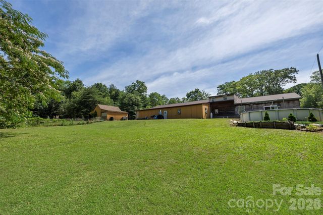 2269 Lee Roy Lane, Lenoir, NC 28645