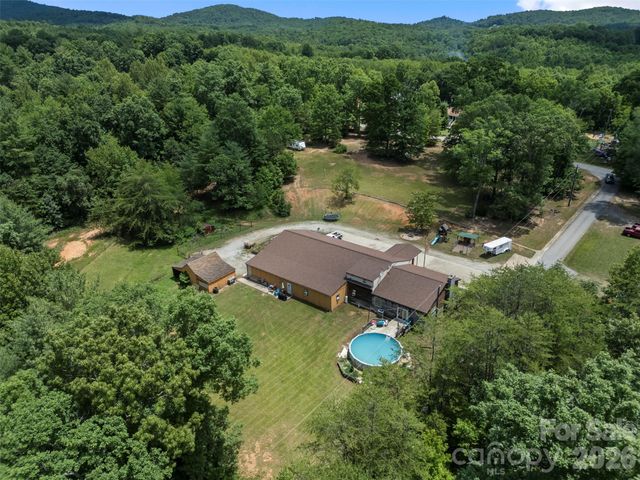 2269 Lee Roy Lane, Lenoir, NC 28645
